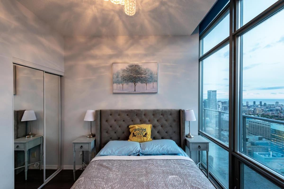 Great View High Rise In Central Toronto Exterior foto