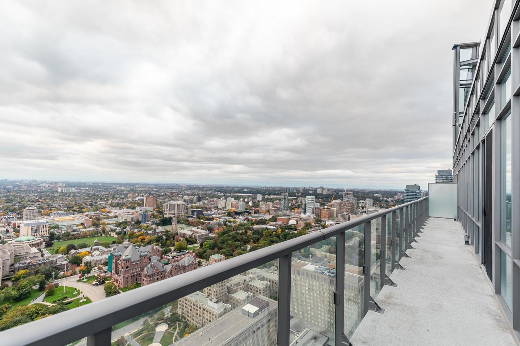 Great View High Rise In Central Toronto Exterior foto